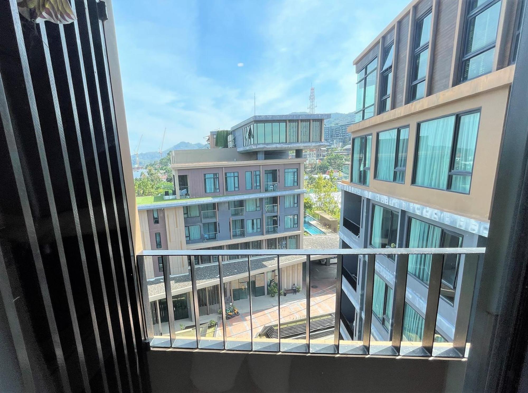 6Th Avenue Surin By Lofty Apartment Room photo